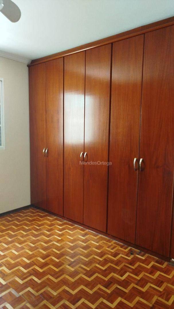 Casa para alugar com 3 quartos, 250m² - Foto 29