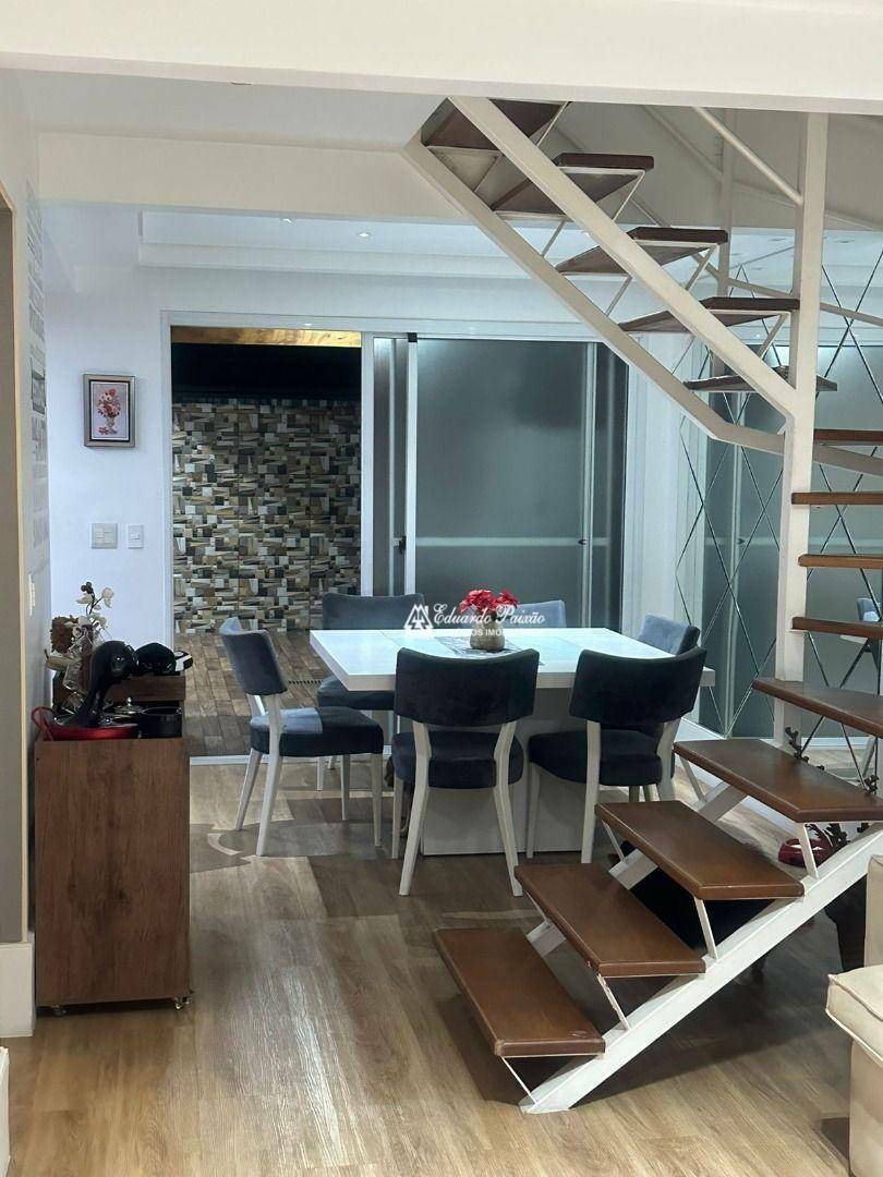 Sobrado à venda com 3 quartos, 100m² - Foto 2