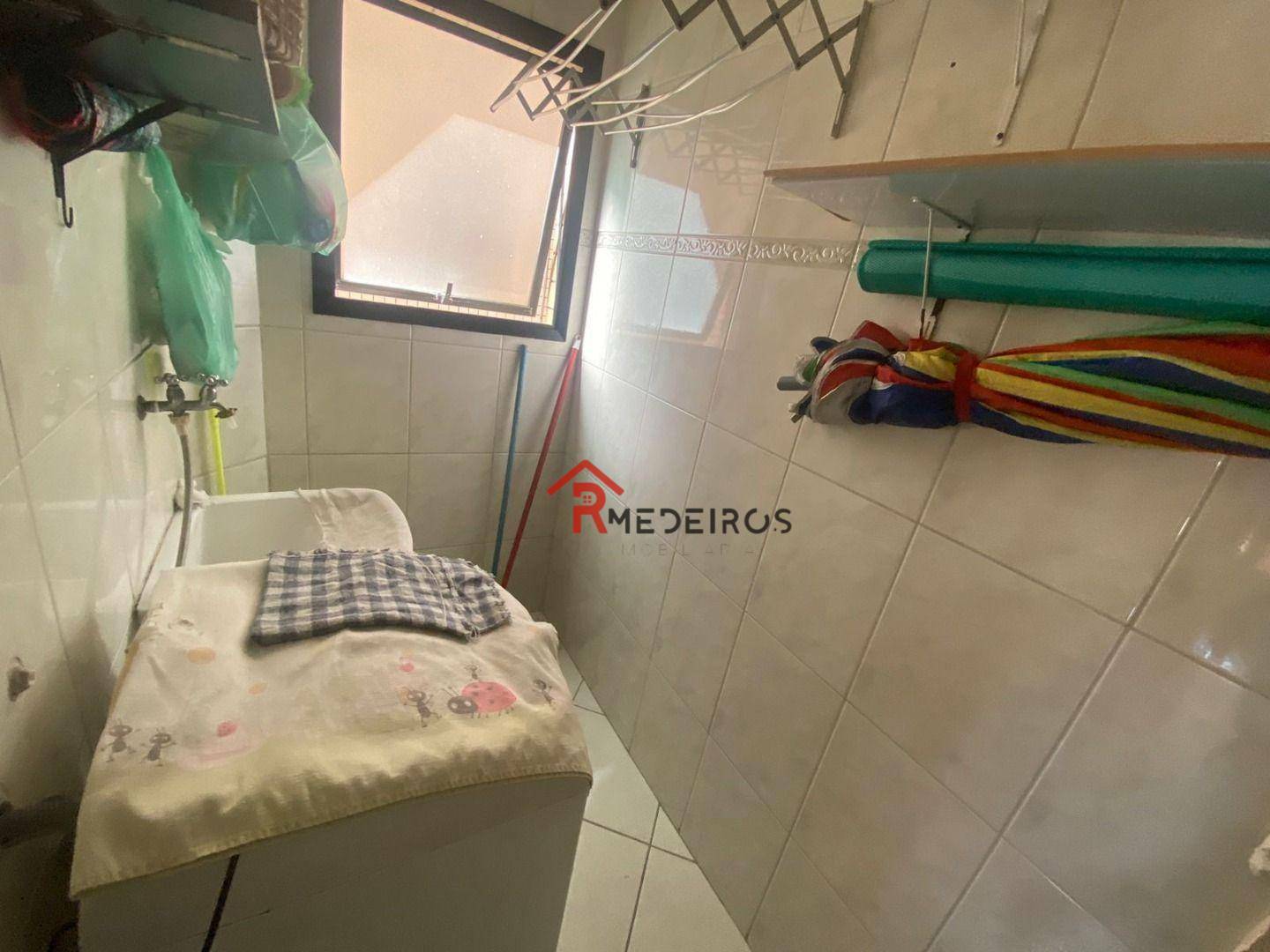 Apartamento à venda com 1 quarto, 62m² - Foto 11