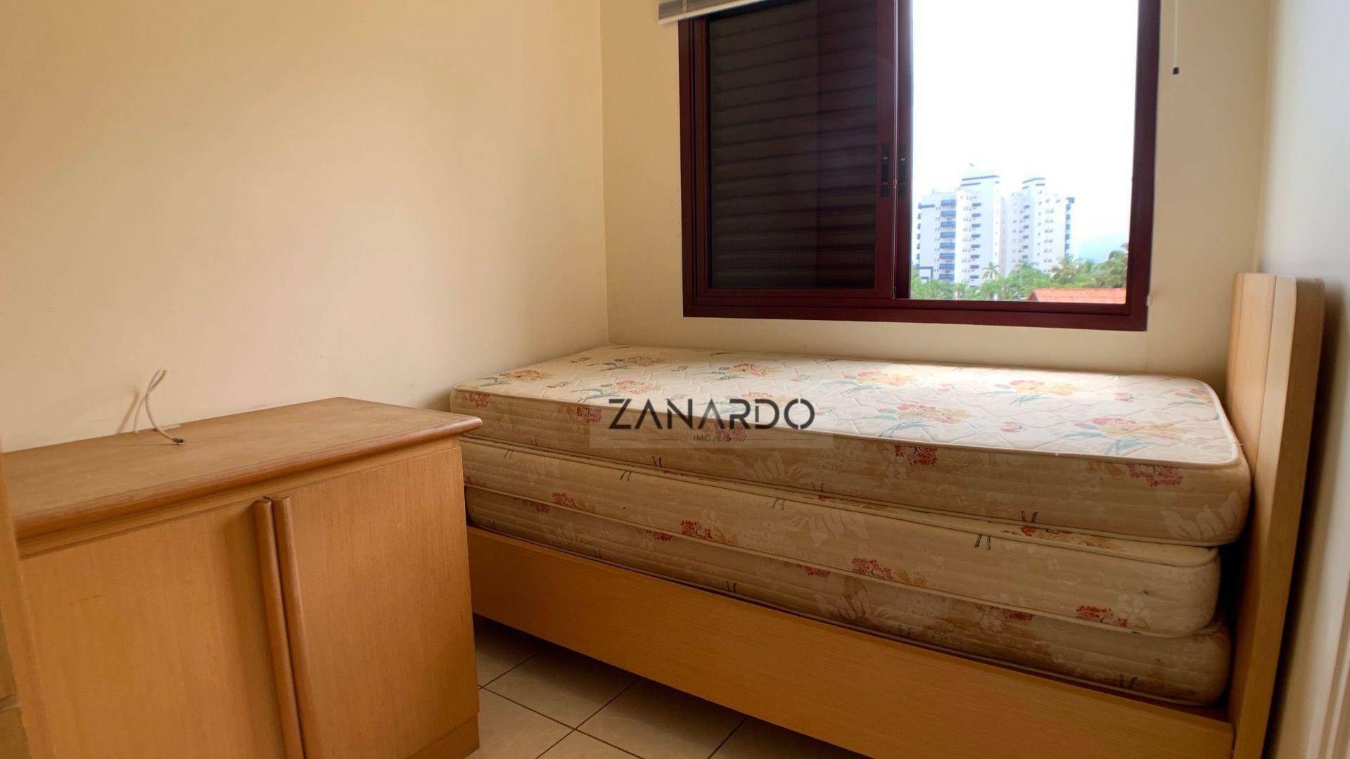 Apartamento à venda com 4 quartos, 195m² - Foto 20