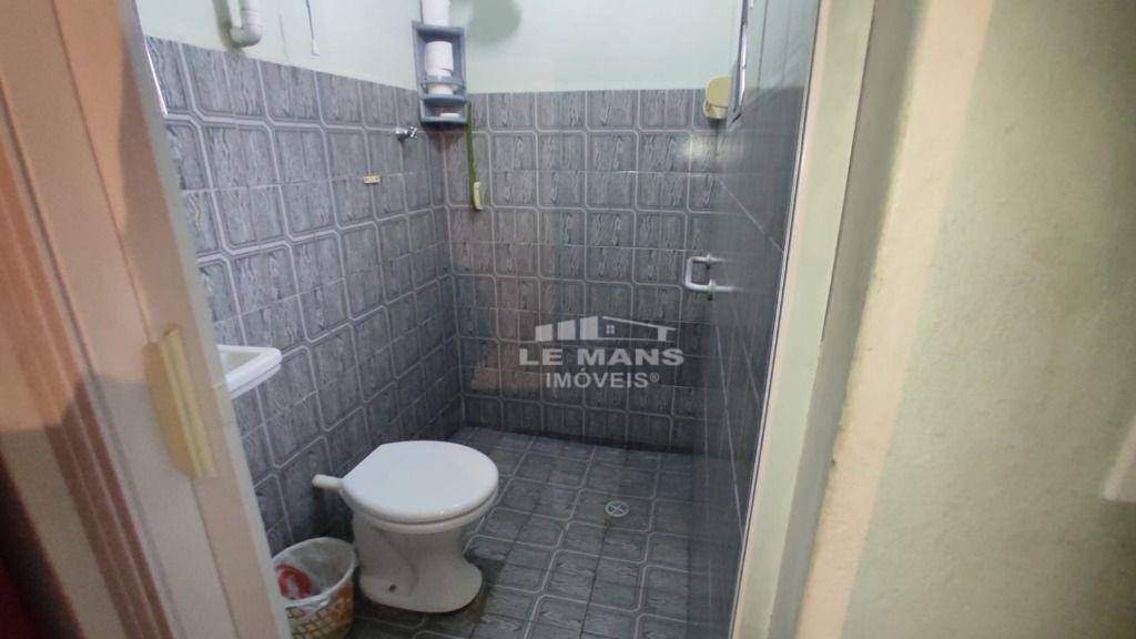 Casa à venda com 3 quartos, 96m² - Foto 8