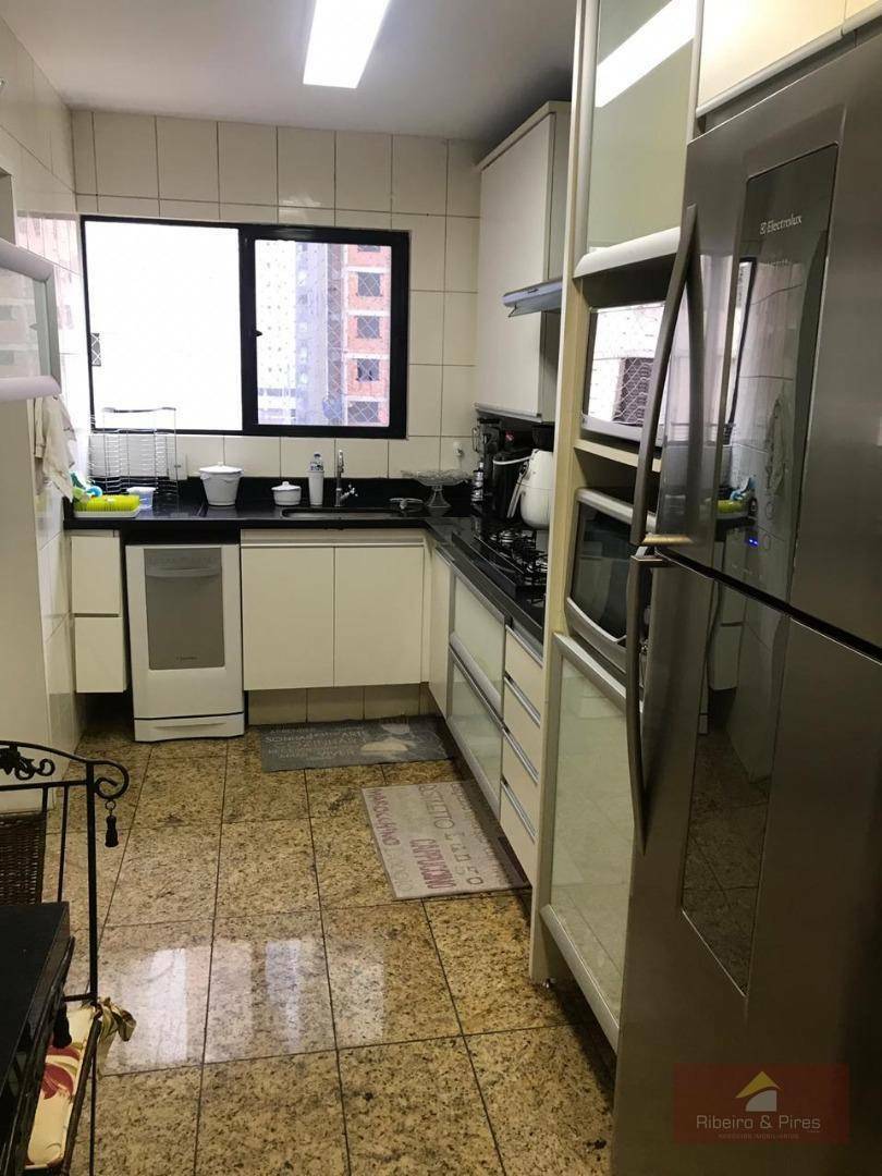 Apartamento à venda com 3 quartos, 126m² - Foto 9