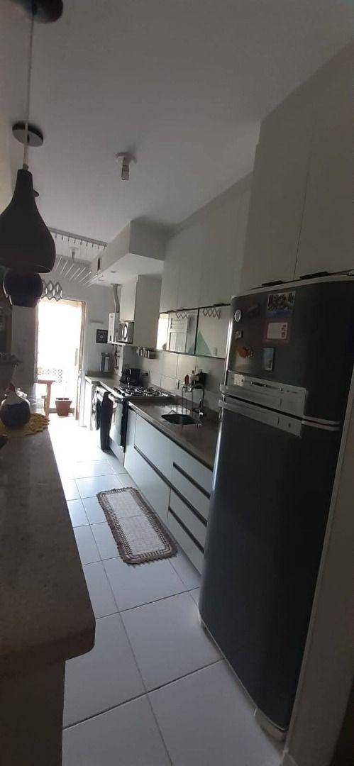 Apartamento à venda com 2 quartos, 64m² - Foto 18