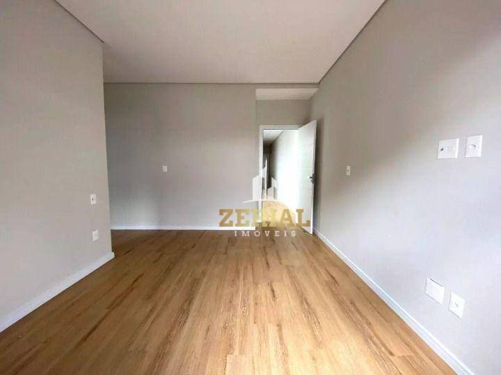 Sobrado à venda com 3 quartos, 220m² - Foto 18