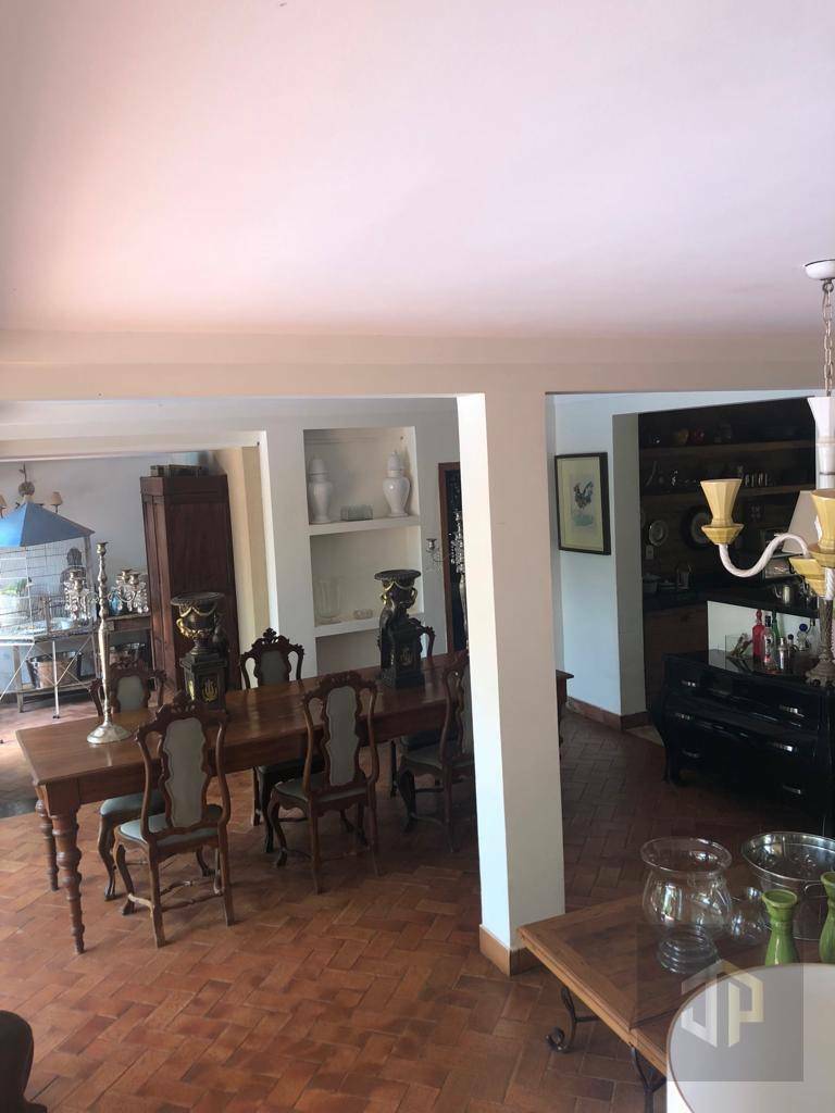 Casa à venda com 3 quartos, 750m² - Foto 26