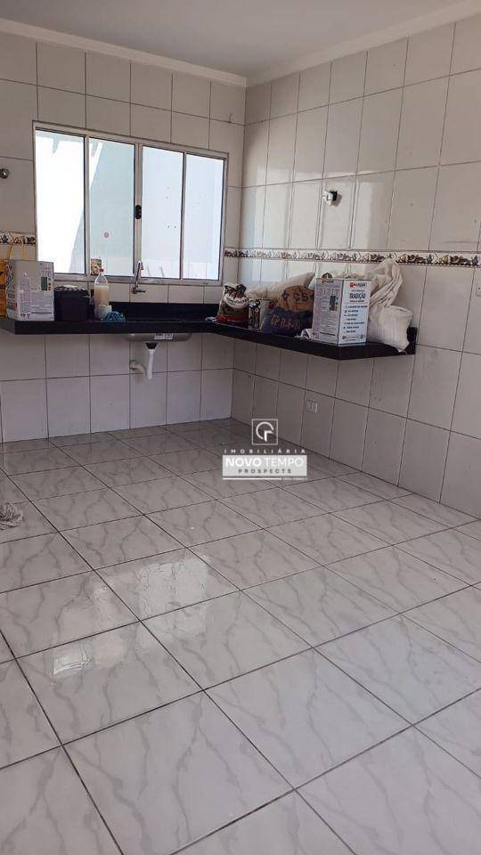 Casa à venda com 2 quartos, 150m² - Foto 10