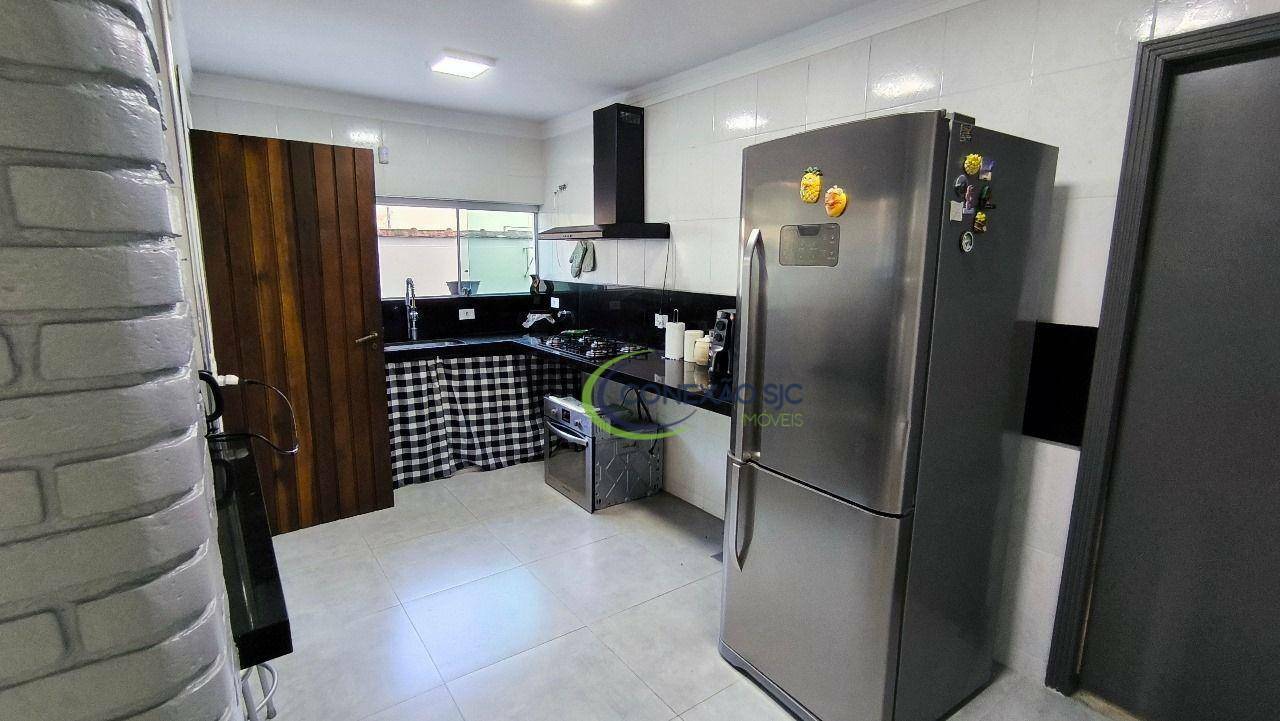 Sobrado à venda com 4 quartos, 375m² - Foto 21