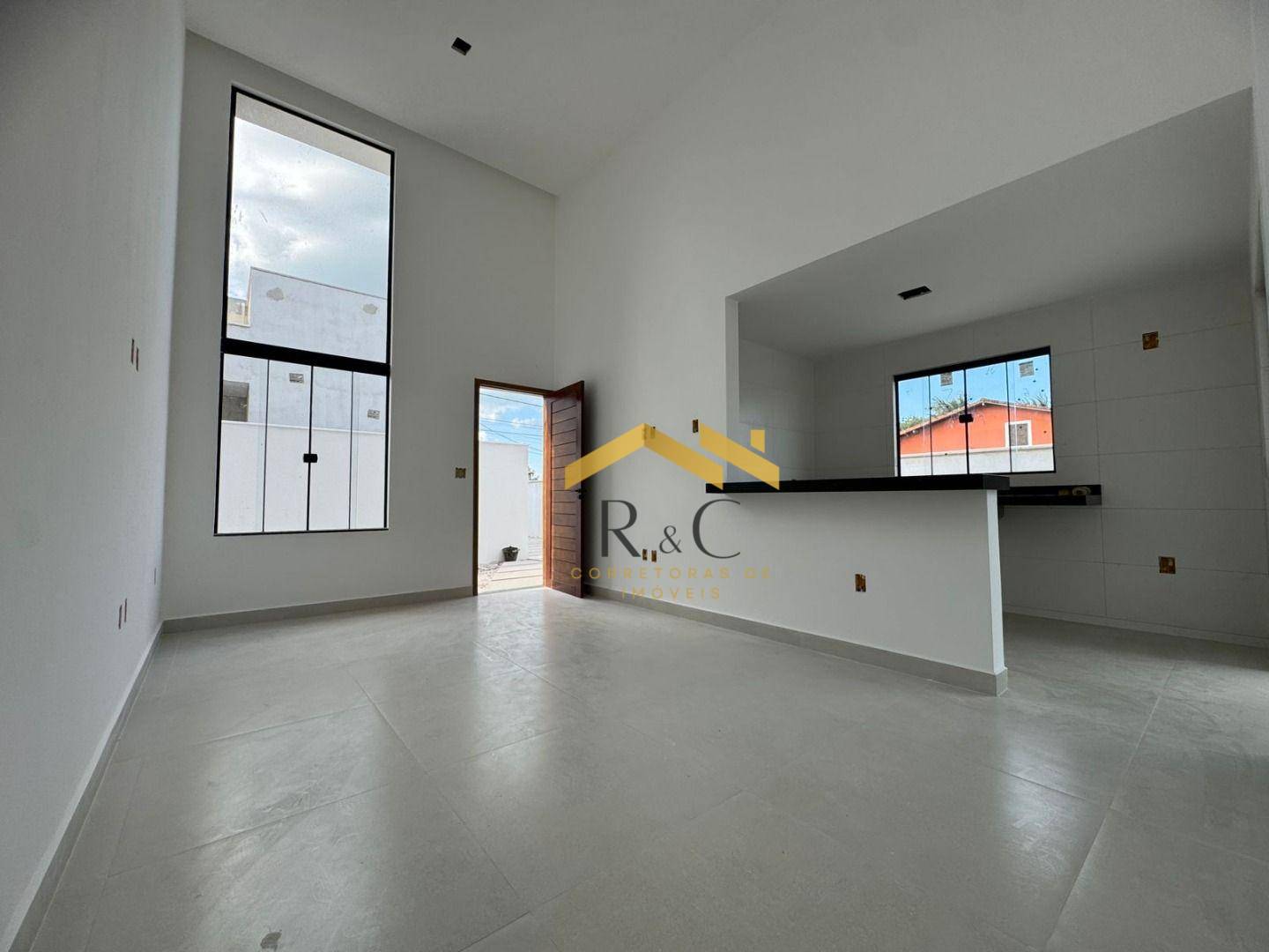 Casa à venda com 3 quartos, 72m² - Foto 3