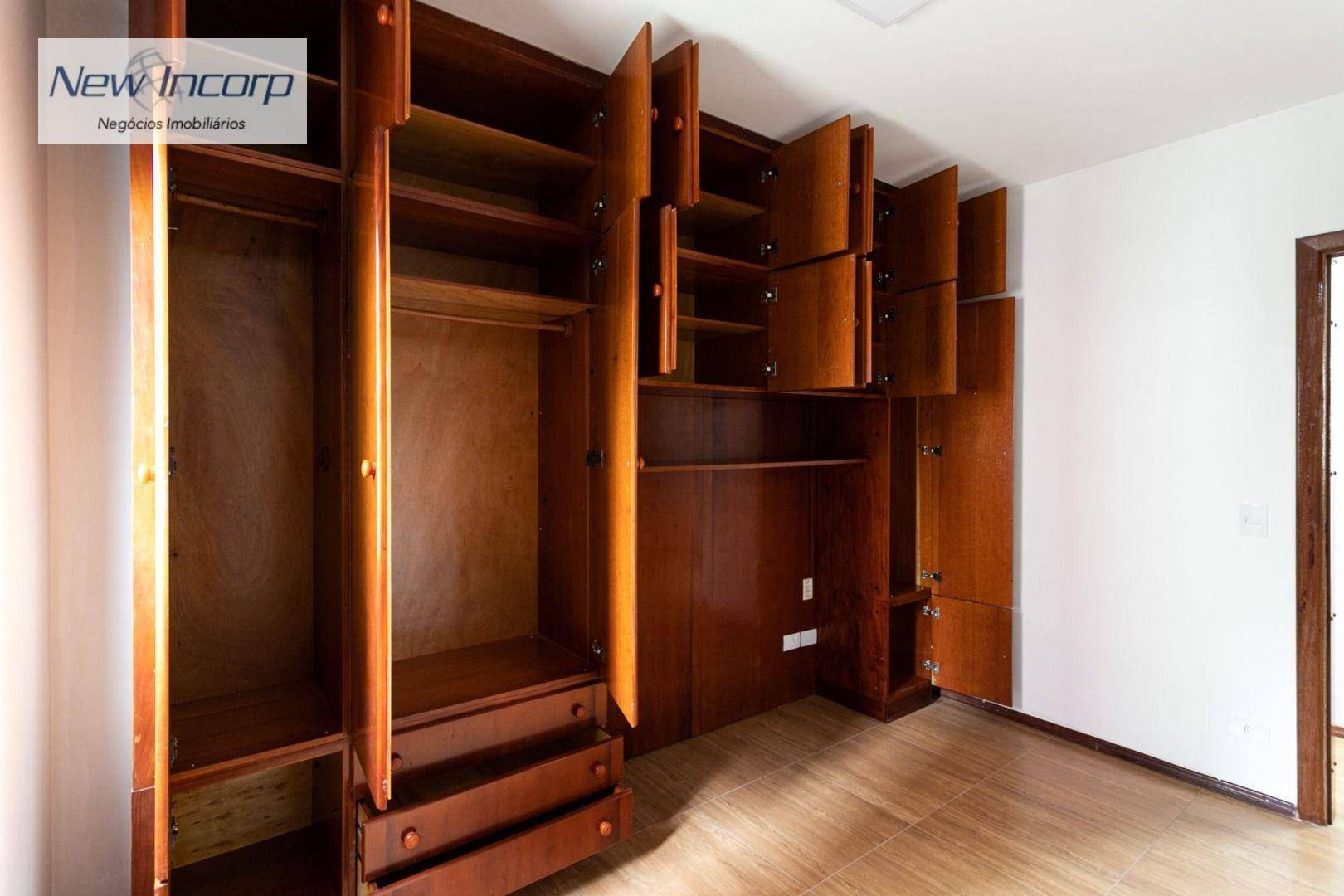 Apartamento à venda com 4 quartos, 153m² - Foto 32