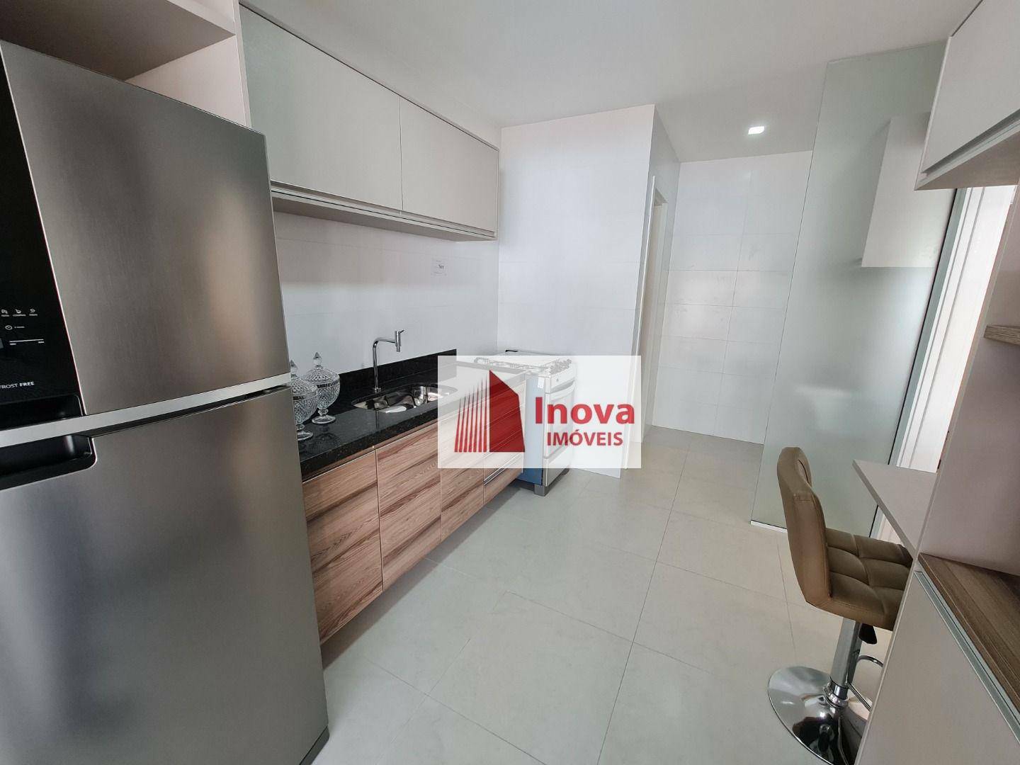 Apartamento à venda com 3 quartos, 212m² - Foto 10