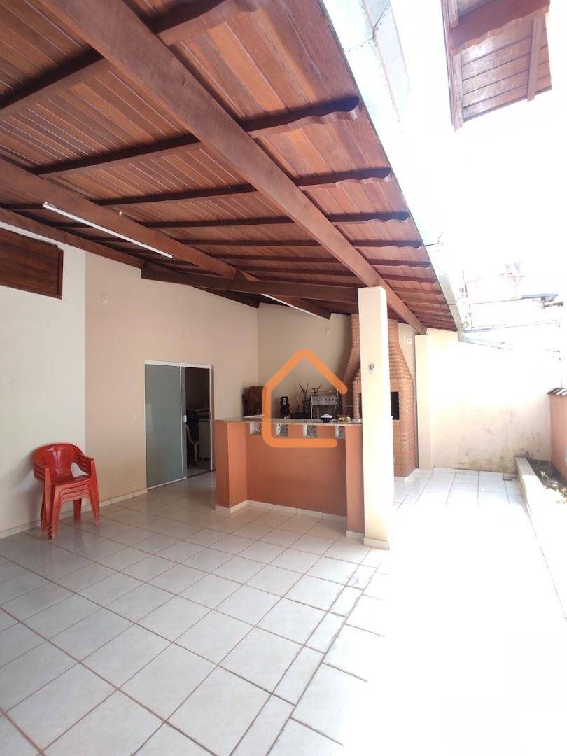 Casa à venda com 3 quartos, 245m² - Foto 19