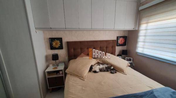 Apartamento à venda com 2 quartos, 64m² - Foto 11