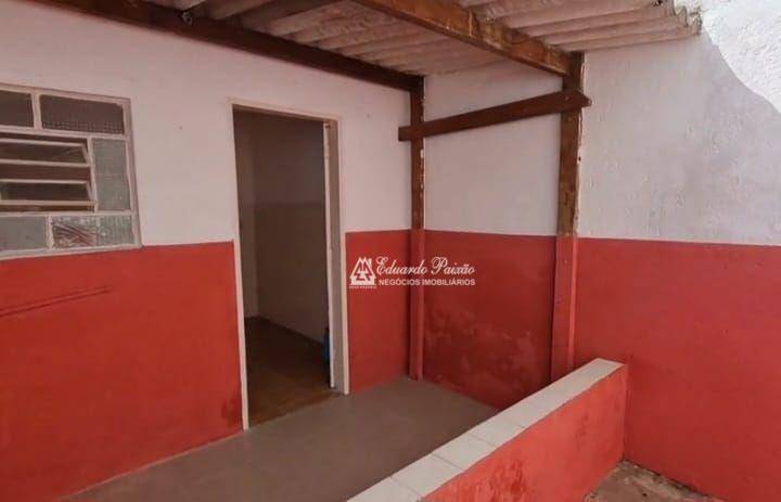 Casa para alugar com 2 quartos, 150m² - Foto 15