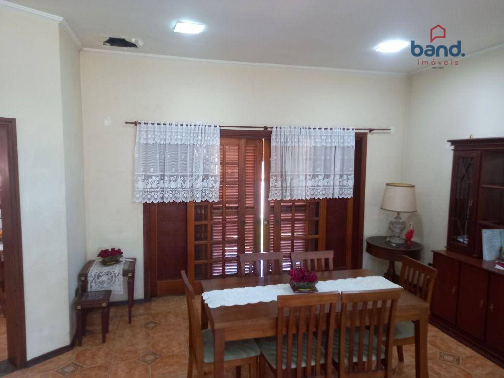 Casa à venda com 4 quartos, 298m² - Foto 5