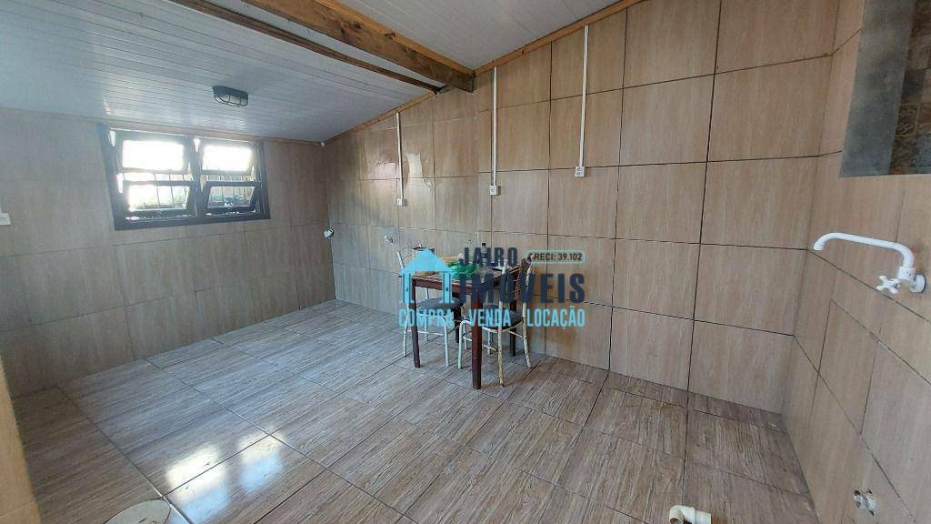 Casa à venda com 3 quartos, 227m² - Foto 14
