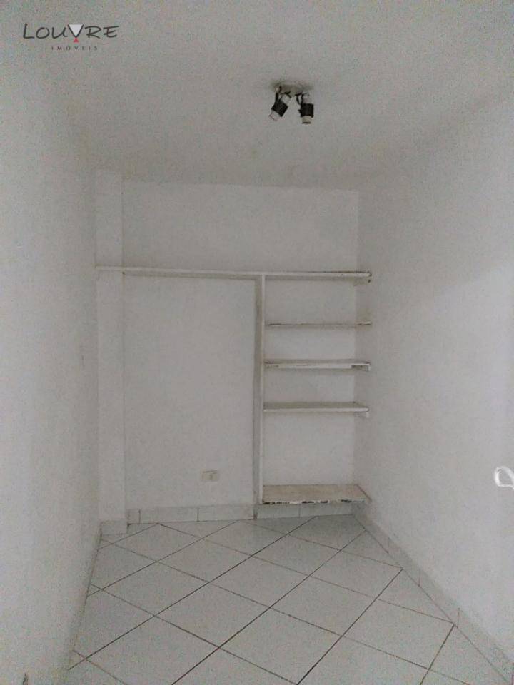 Casa para alugar com 2 quartos, 121m² - Foto 9