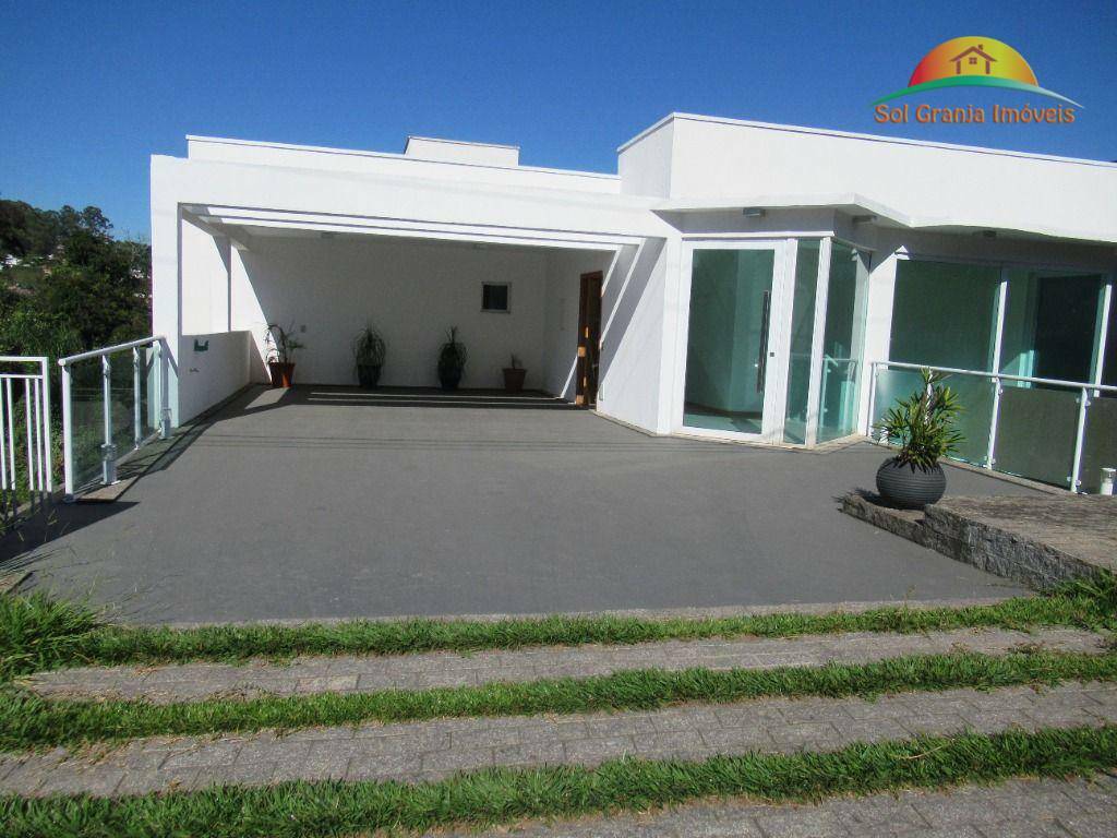 Casa de Condomínio à venda com 3 quartos, 320m² - Foto 2