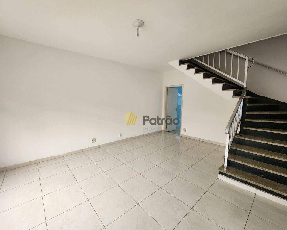 Sobrado para alugar com 2 quartos, 139m² - Foto 4