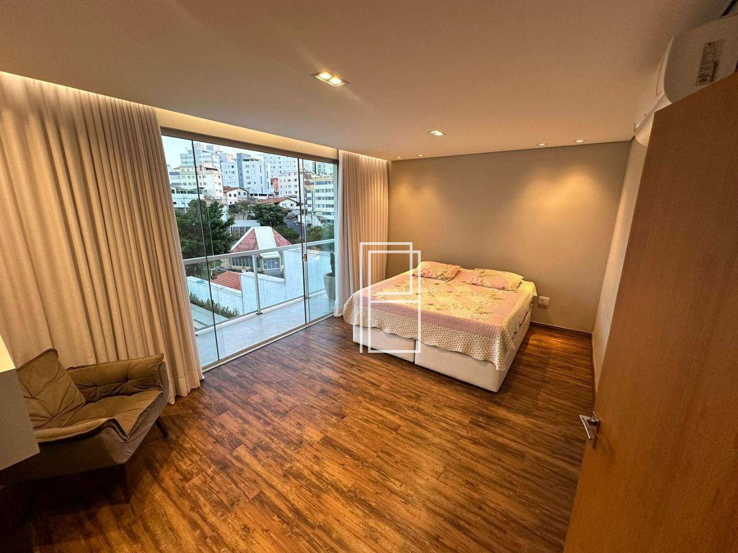 Casa à venda com 4 quartos, 250m² - Foto 36