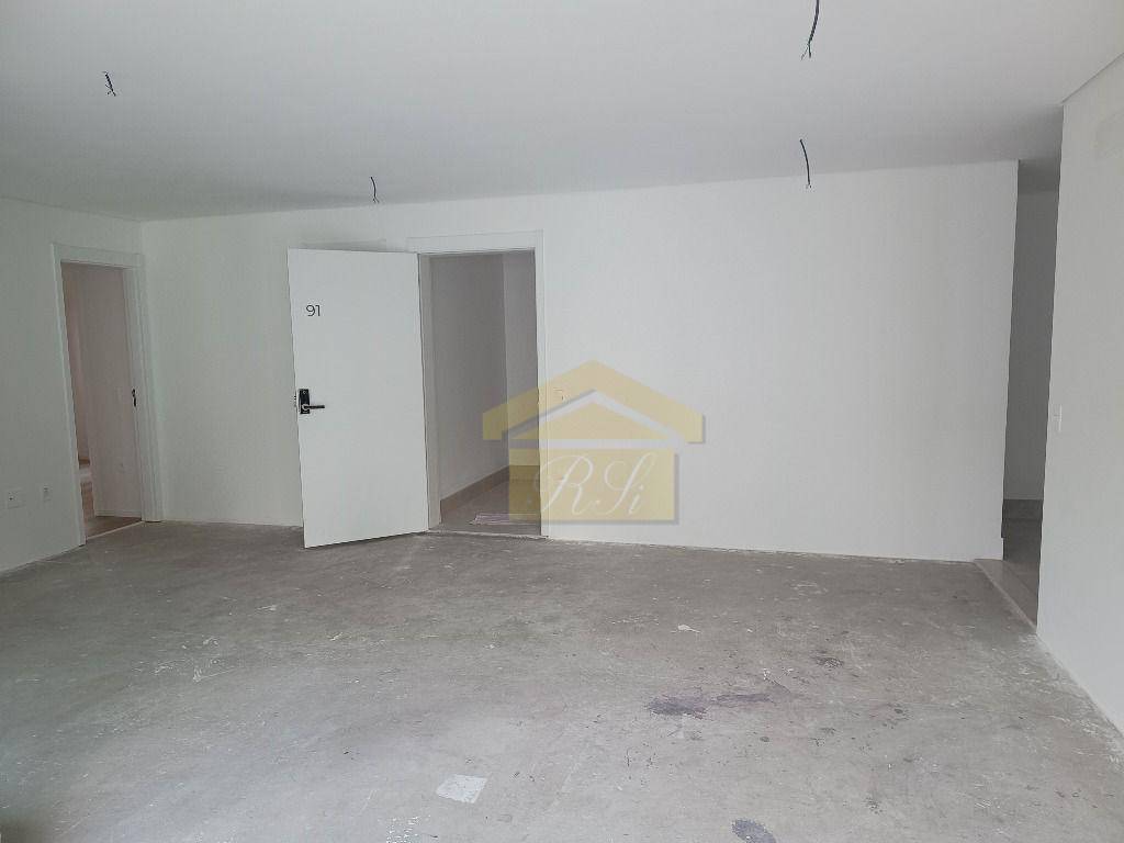 Apartamento à venda com 3 quartos, 143m² - Foto 2