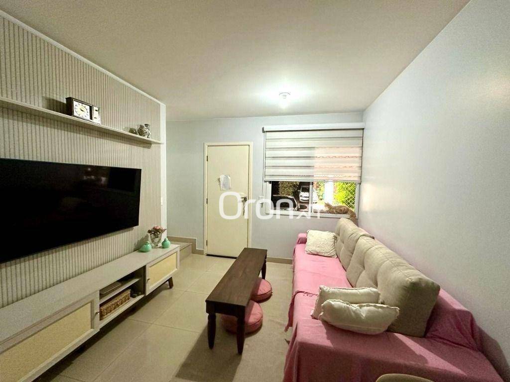 Sobrado à venda com 3 quartos, 68m² - Foto 1