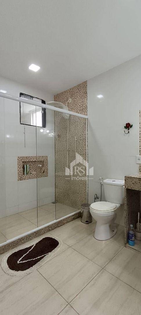 Casa, 4 quartos, 232 m² - Foto 2