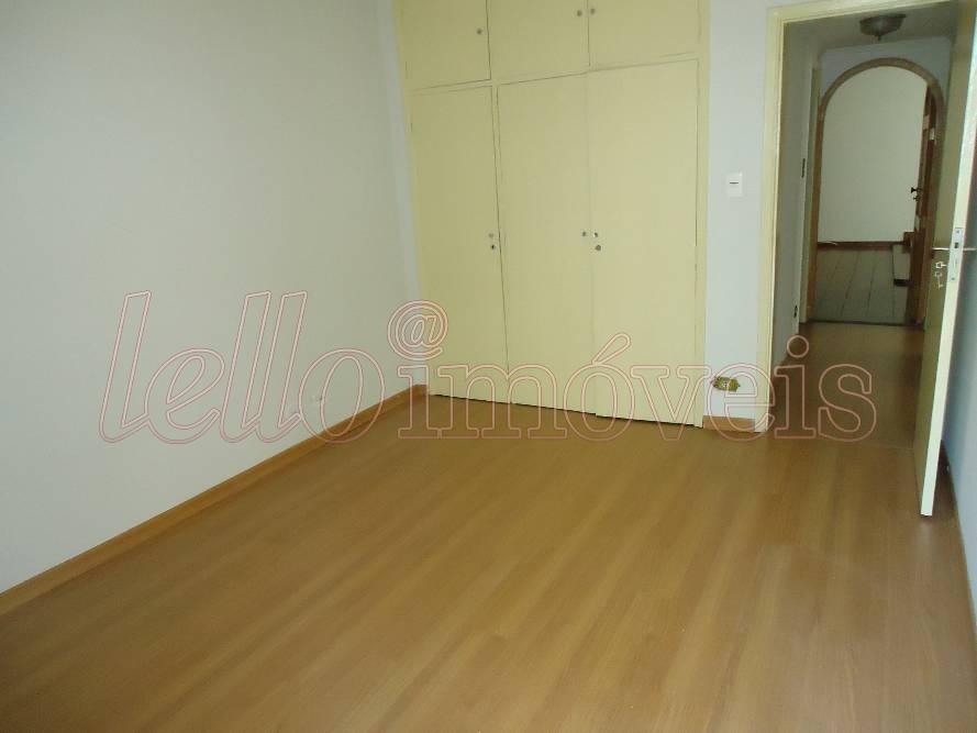 Apartamento para alugar com 3 quartos, 98m² - Foto 8