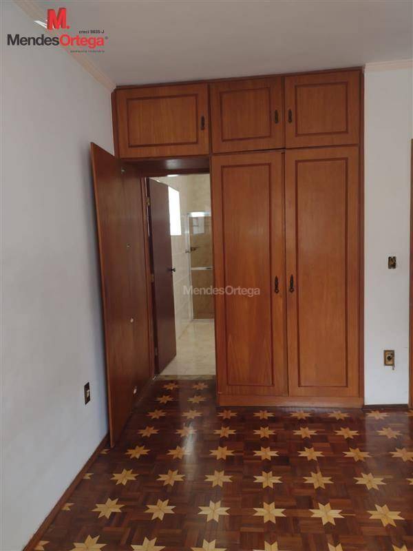 Casa à venda com 3 quartos, 200m² - Foto 7