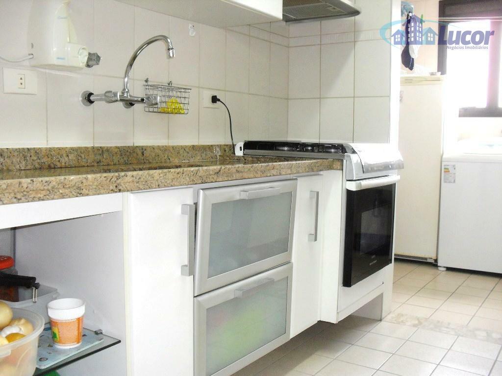 Apartamento à venda com 3 quartos, 74m² - Foto 11