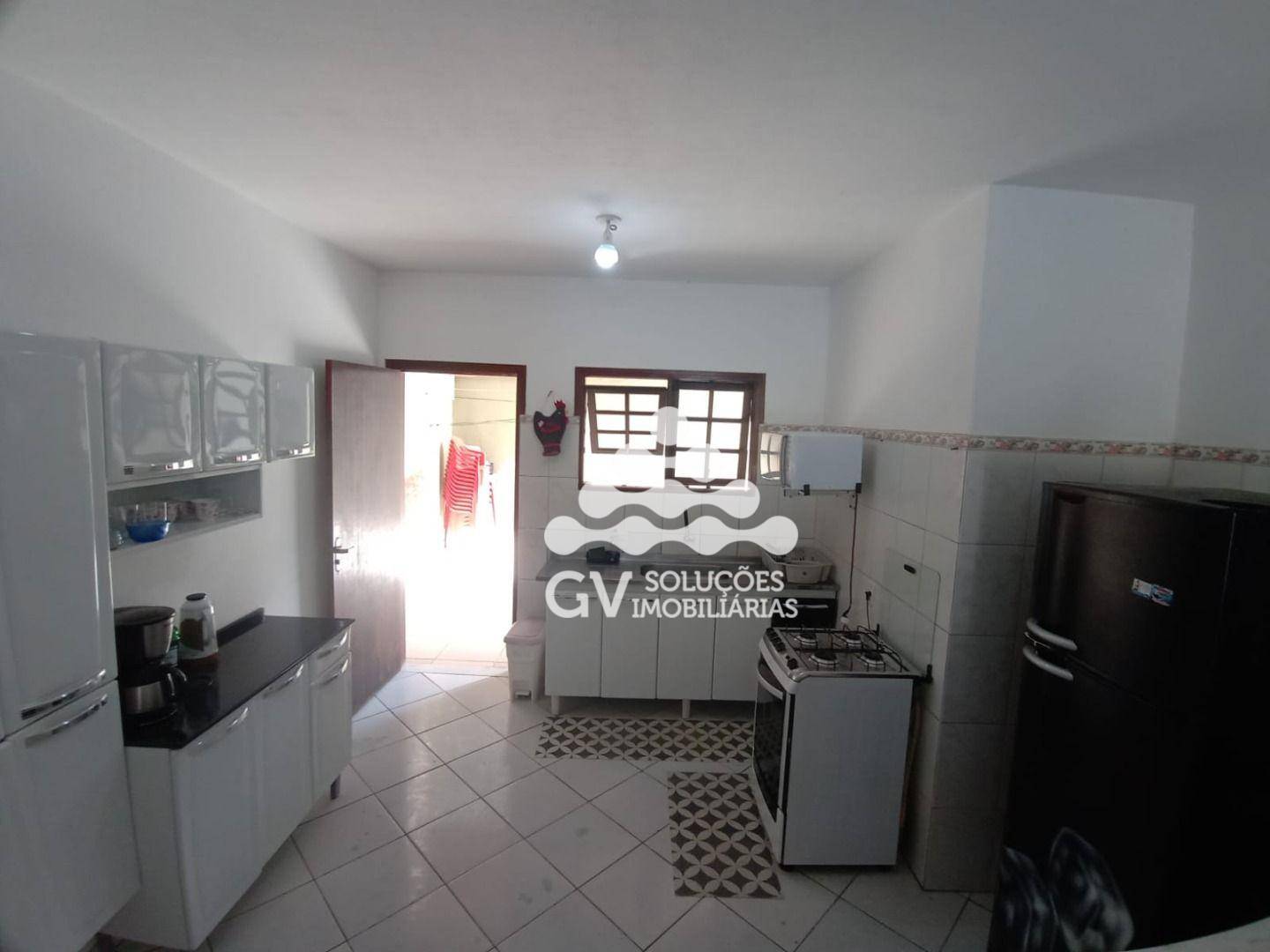 Casa à venda com 4 quartos, 84m² - Foto 11