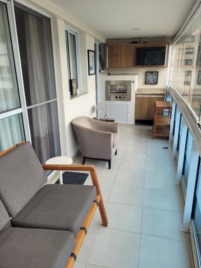 Apartamento à venda com 3 quartos, 107m² - Foto 1