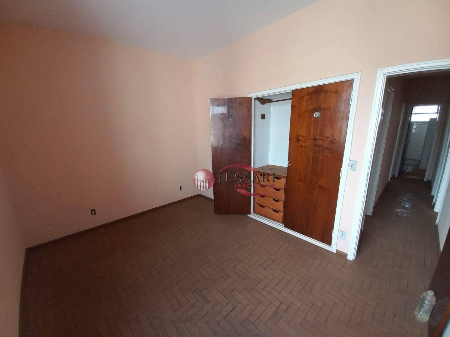 Apartamento para alugar com 3 quartos, 85m² - Foto 6