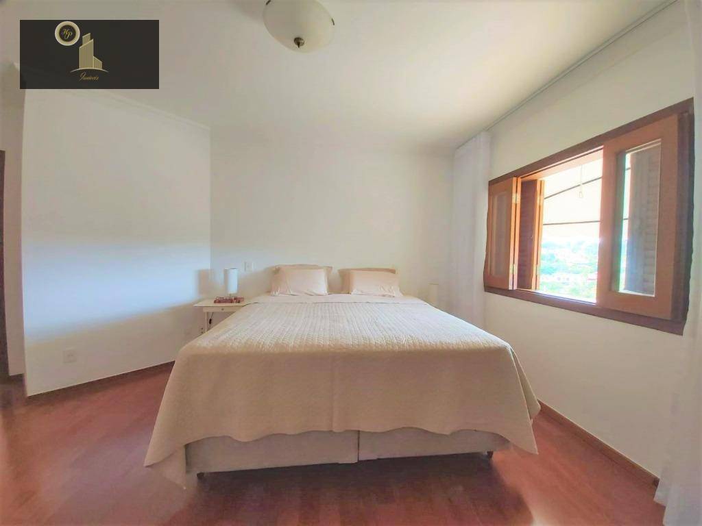 Casa de Condomínio à venda com 4 quartos, 550m² - Foto 33