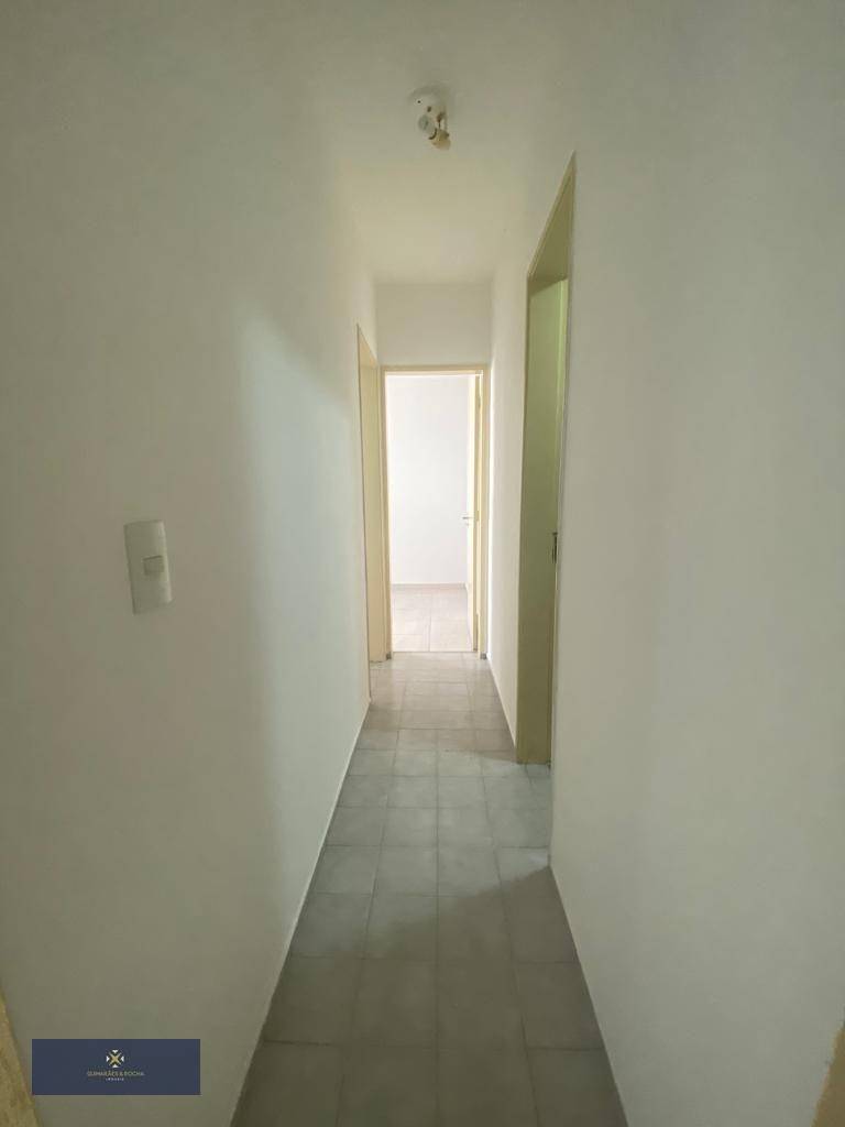 Apartamento à venda com 2 quartos, 60m² - Foto 13