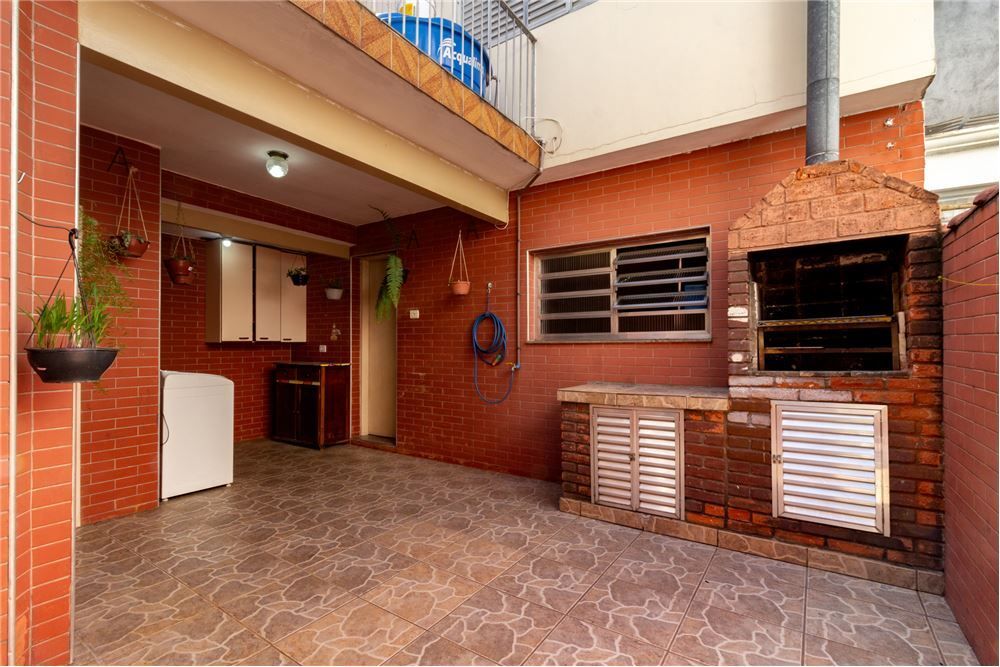 Casa de Condomínio à venda com 4 quartos, 178m² - Foto 2