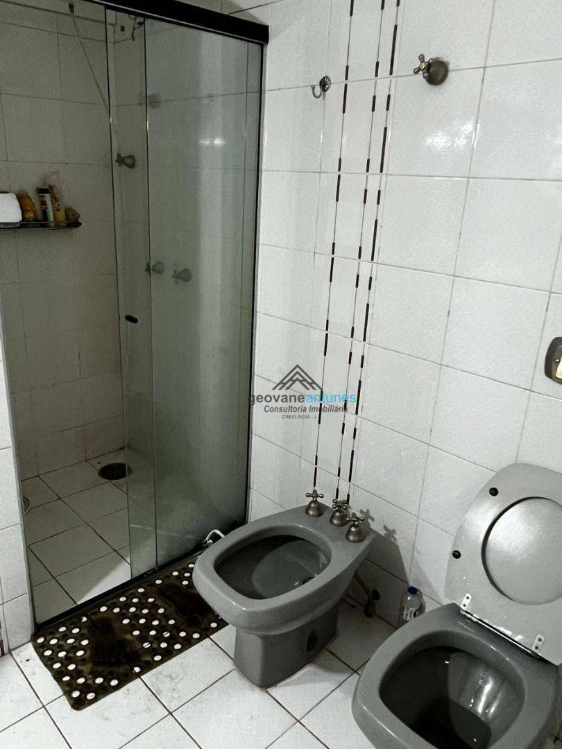 Cobertura para alugar com 3 quartos, 300m² - Foto 7