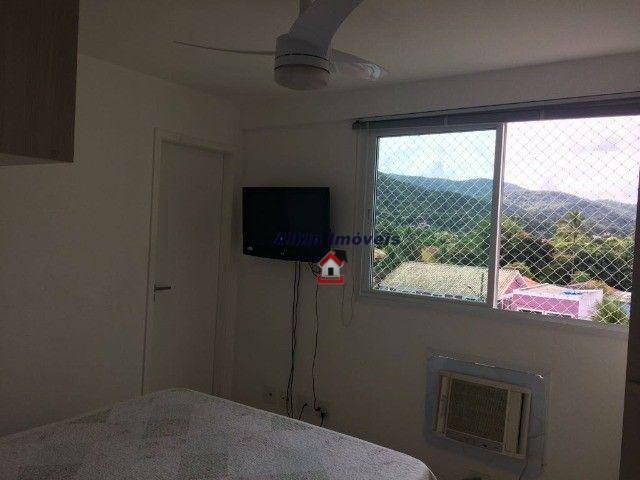 Apartamento à venda com 2 quartos, 75m² - Foto 4