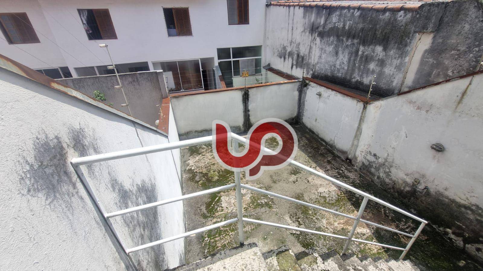 Sobrado à venda com 3 quartos, 215m² - Foto 36