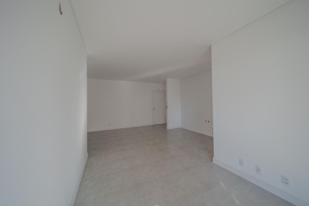 Apartamento à venda com 5 quartos, 148m² - Foto 4