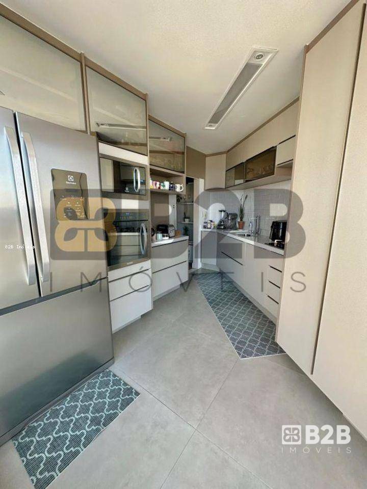 Apartamento à venda com 2 quartos, 138m² - Foto 4