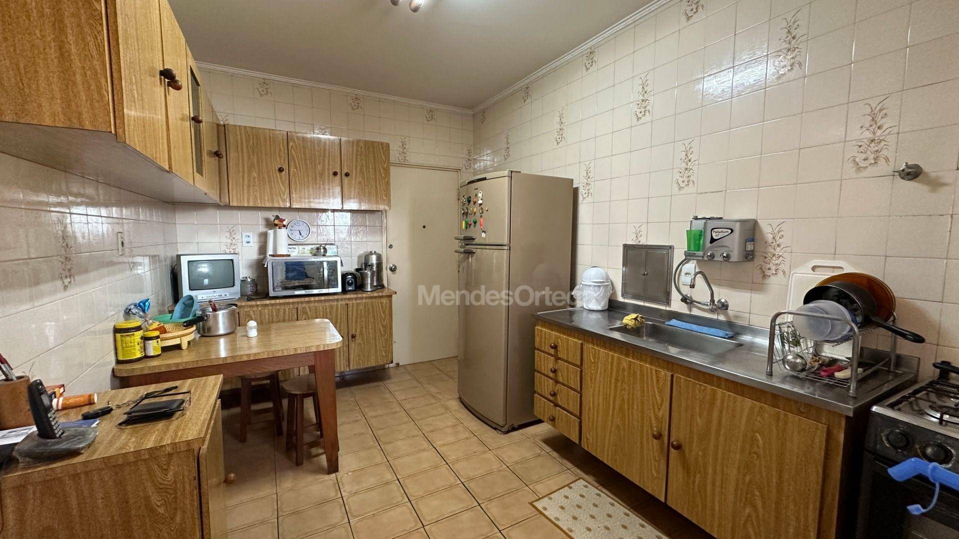 Apartamento à venda com 2 quartos, 143m² - Foto 5