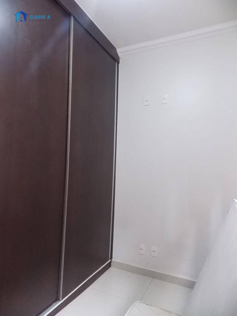 Casa à venda com 4 quartos, 310m² - Foto 16