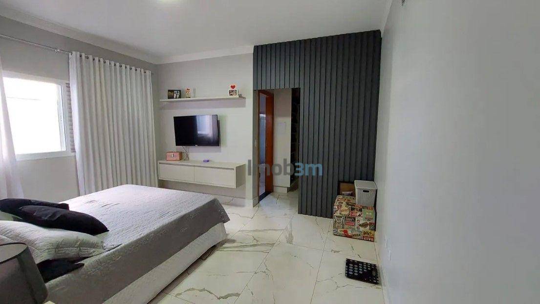 Casa à venda com 3 quartos, 200m² - Foto 12