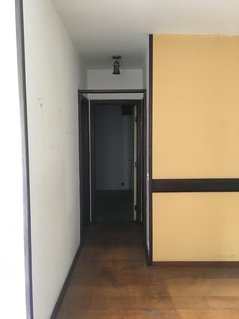 Apartamento à venda com 2 quartos, 80m² - Foto 7