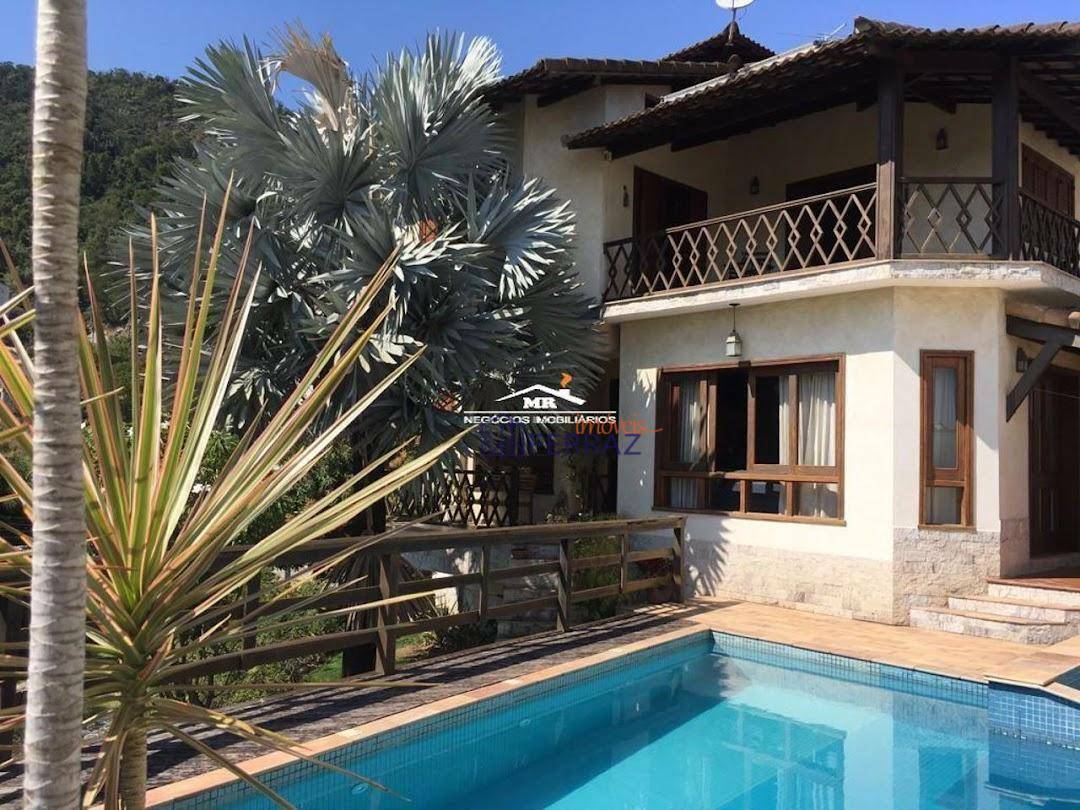 Casa, 4 quartos, 258 m² - Foto 1