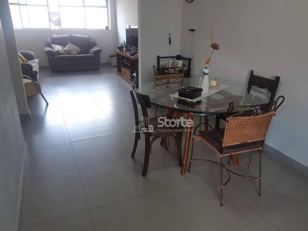 Apartamento à venda com 3 quartos, 120m² - Foto 3