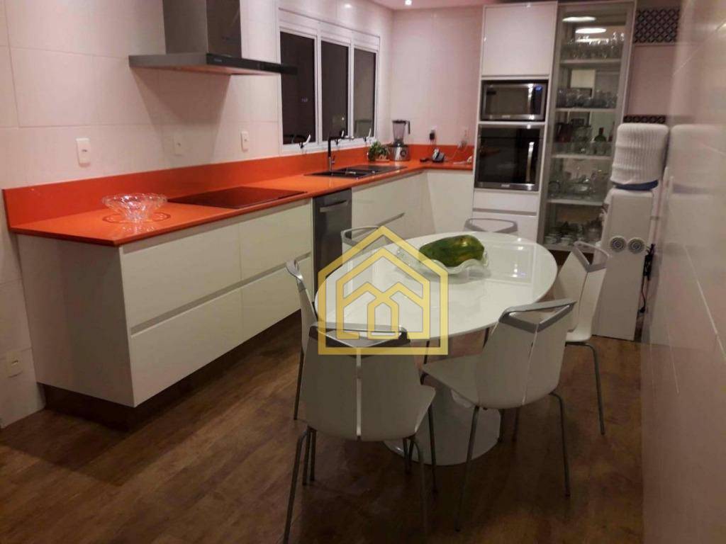 Apartamento à venda com 3 quartos, 244m² - Foto 5