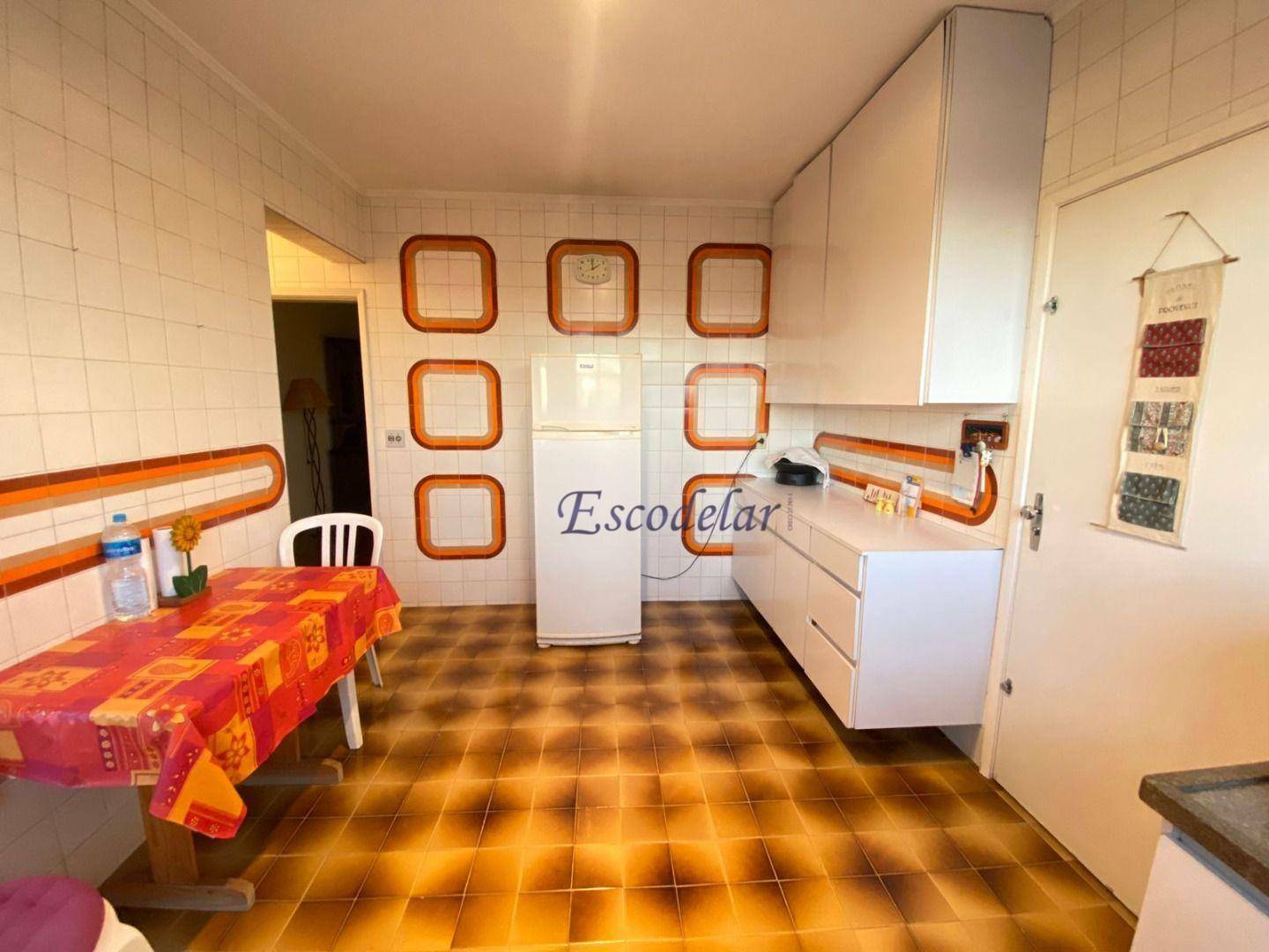 Apartamento à venda com 3 quartos, 151m² - Foto 28