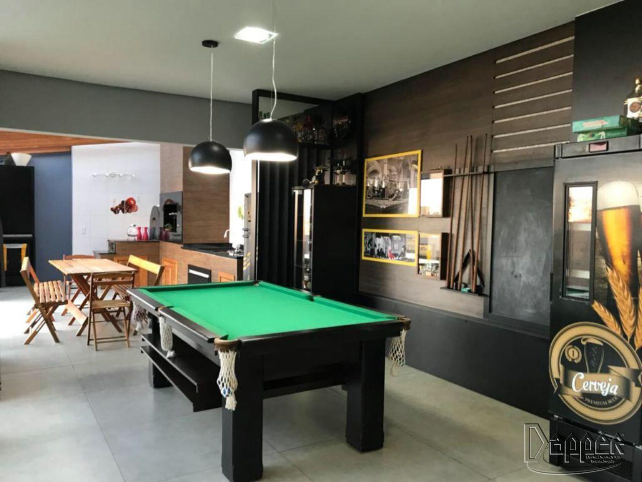 Casa à venda com 3 quartos, 270m² - Foto 4