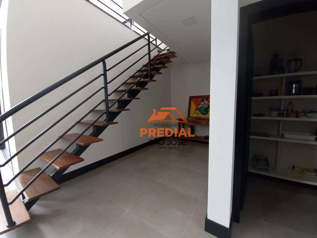 Casa de Condomínio à venda com 4 quartos, 400m² - Foto 7